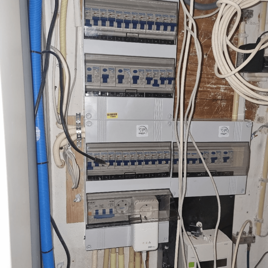 Elektra installatie door Amiro CV & Electra uit Hilversum